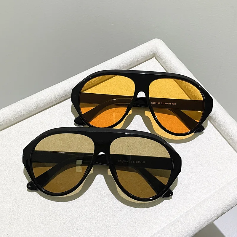 ファッションオーバーサイズパイロットサングラス レディース  - Men'S Fashion Old Money のレビューと価格