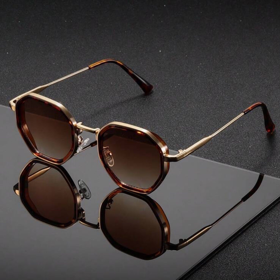 1 ペアユニセックスラウンドメタルファッショナブルなサングラ - Men'S Fashion Old Money のレビューと価格